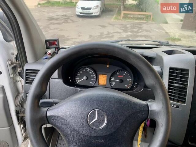 Білий Мерседес Sprinter, об'ємом двигуна 2.1 л та пробігом 443 тис. км за 15000 $, фото 2 на Automoto.ua