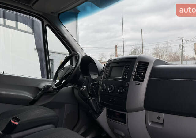 Белый Мерседес Sprinter, объемом двигателя 3 л и пробегом 440 тыс. км за 28500 $, фото 34 на Automoto.ua