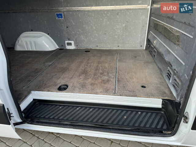 Белый Мерседес Sprinter, объемом двигателя 2.1 л и пробегом 385 тыс. км за 14999 $, фото 69 на Automoto.ua