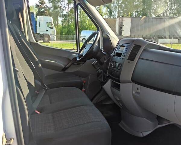 Белый Мерседес Sprinter, объемом двигателя 2.1 л и пробегом 301 тыс. км за 15999 $, фото 28 на Automoto.ua