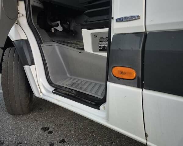Белый Мерседес Sprinter, объемом двигателя 3 л и пробегом 386 тыс. км за 35000 $, фото 23 на Automoto.ua