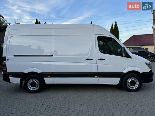 Белый Мерседес Sprinter, объемом двигателя 2.1 л и пробегом 385 тыс. км за 14999 $, фото 8 на Automoto.ua