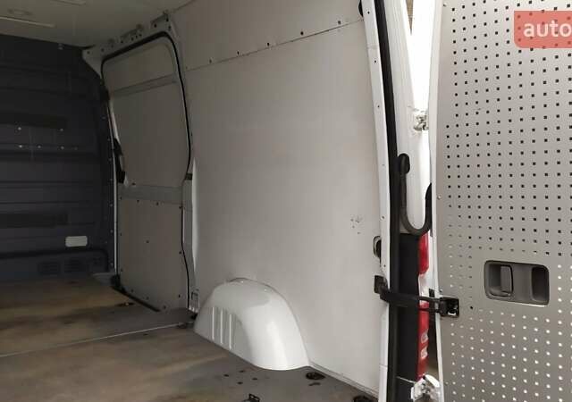 Белый Мерседес Sprinter, объемом двигателя 2.2 л и пробегом 295 тыс. км за 16750 $, фото 15 на Automoto.ua