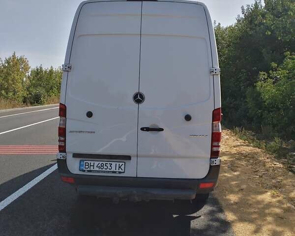 Белый Мерседес Sprinter, объемом двигателя 2.2 л и пробегом 399 тыс. км за 15600 $, фото 4 на Automoto.ua
