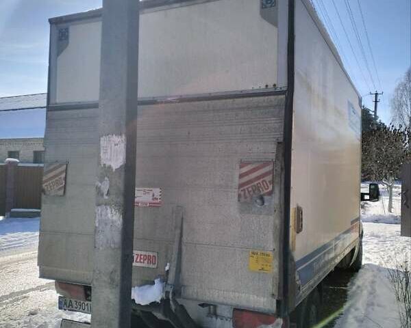 Белый Мерседес Sprinter, объемом двигателя 2.14 л и пробегом 338 тыс. км за 16000 $, фото 3 на Automoto.ua