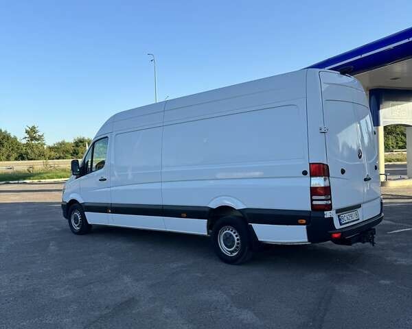Белый Мерседес Sprinter, объемом двигателя 2.1 л и пробегом 325 тыс. км за 15999 $, фото 9 на Automoto.ua