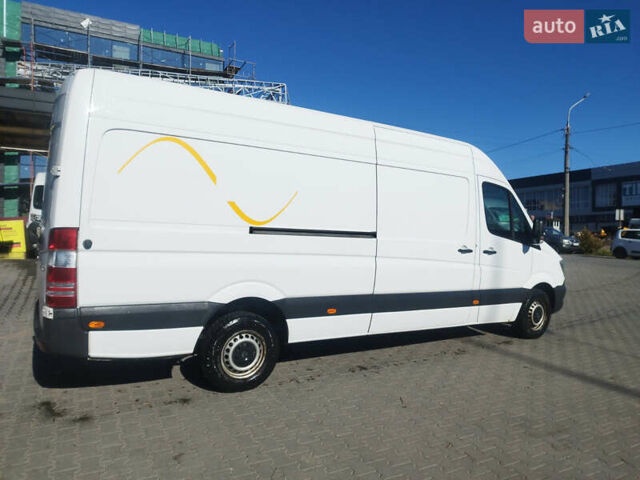Белый Мерседес Sprinter, объемом двигателя 2.14 л и пробегом 450 тыс. км за 16500 $, фото 1 на Automoto.ua