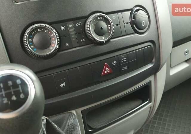 Белый Мерседес Sprinter, объемом двигателя 2.2 л и пробегом 295 тыс. км за 16750 $, фото 6 на Automoto.ua