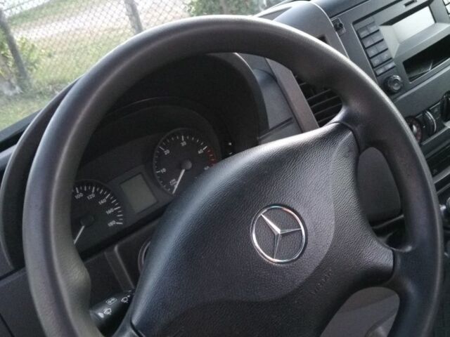 Белый Мерседес Sprinter, объемом двигателя 2.1 л и пробегом 290 тыс. км за 15400 $, фото 17 на Automoto.ua