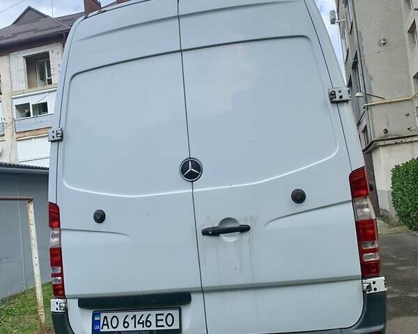 Білий Мерседес Sprinter, об'ємом двигуна 2.1 л та пробігом 443 тис. км за 15000 $, фото 1 на Automoto.ua