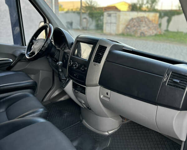 Білий Мерседес Sprinter, об'ємом двигуна 3 л та пробігом 530 тис. км за 26999 $, фото 24 на Automoto.ua