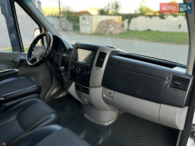 Білий Мерседес Sprinter, об'ємом двигуна 3 л та пробігом 530 тис. км за 26999 $, фото 23 на Automoto.ua