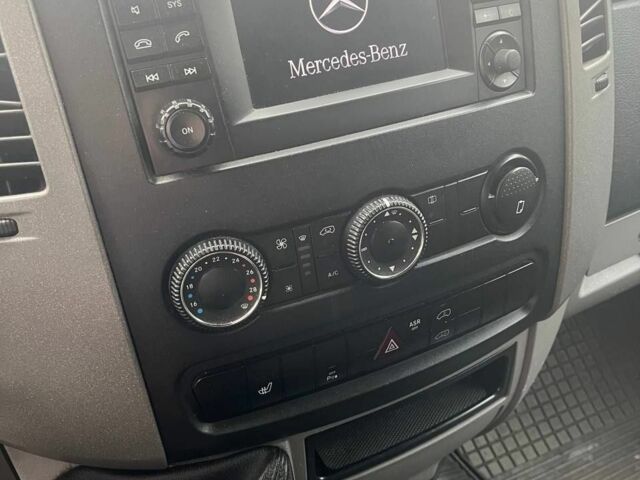 Білий Мерседес Sprinter, об'ємом двигуна 0 л та пробігом 490 тис. км за 17700 $, фото 6 на Automoto.ua