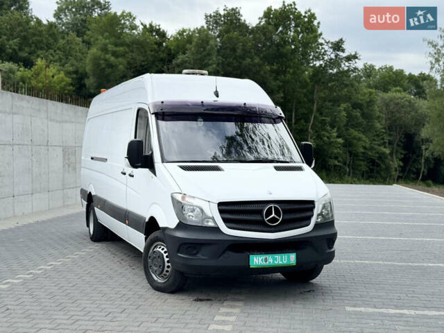 Белый Мерседес Sprinter, объемом двигателя 3 л и пробегом 245 тыс. км за 35351 $, фото 4 на Automoto.ua