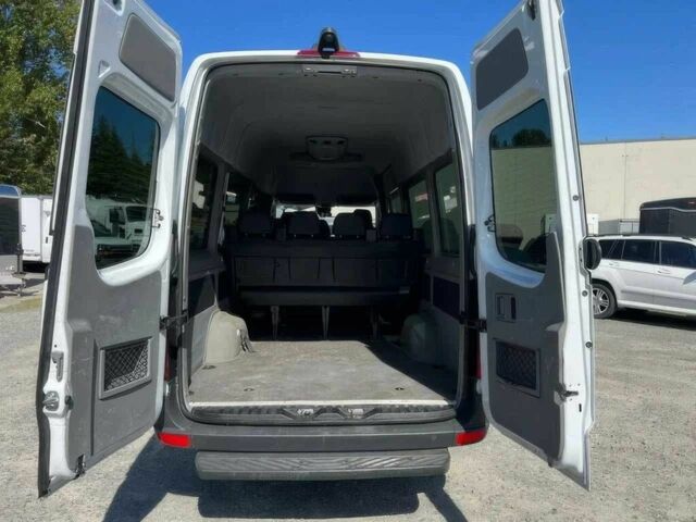 Белый Мерседес Sprinter, объемом двигателя 2 л и пробегом 119 тыс. км за 13800 $, фото 15 на Automoto.ua