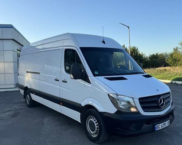 Белый Мерседес Sprinter, объемом двигателя 2.1 л и пробегом 325 тыс. км за 15999 $, фото 20 на Automoto.ua
