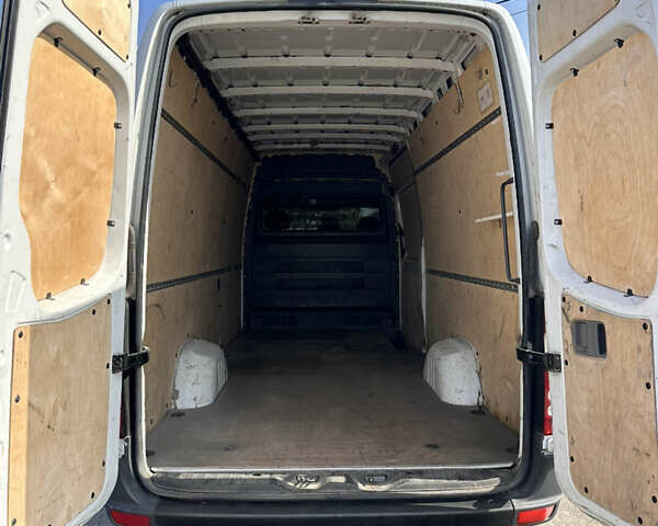 Белый Мерседес Sprinter, объемом двигателя 2.14 л и пробегом 510 тыс. км за 15500 $, фото 17 на Automoto.ua