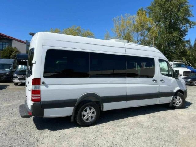 Белый Мерседес Sprinter, объемом двигателя 2 л и пробегом 119 тыс. км за 13800 $, фото 3 на Automoto.ua