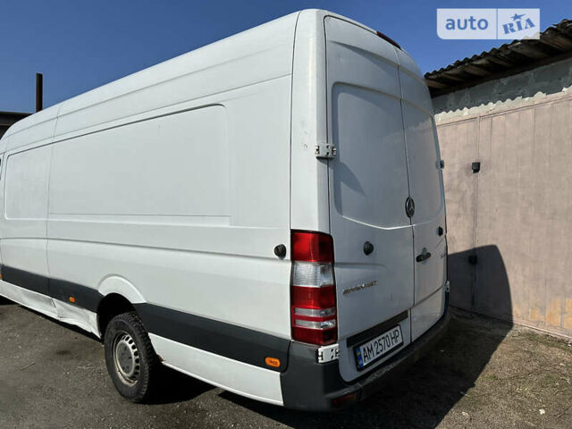 Белый Мерседес Sprinter, объемом двигателя 0 л и пробегом 410 тыс. км за 17000 $, фото 3 на Automoto.ua