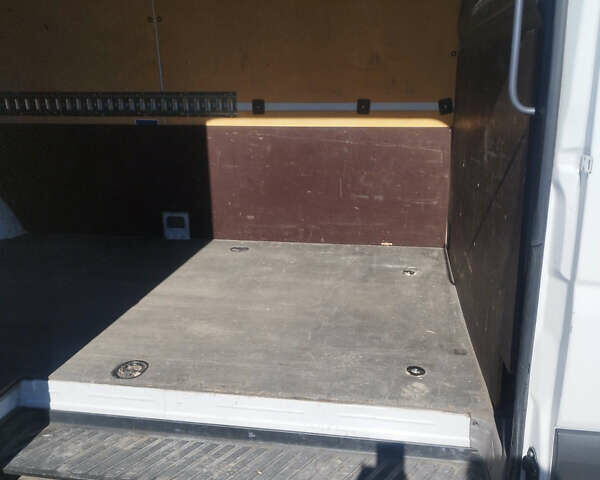 Белый Мерседес Sprinter, объемом двигателя 2.14 л и пробегом 500 тыс. км за 15500 $, фото 16 на Automoto.ua