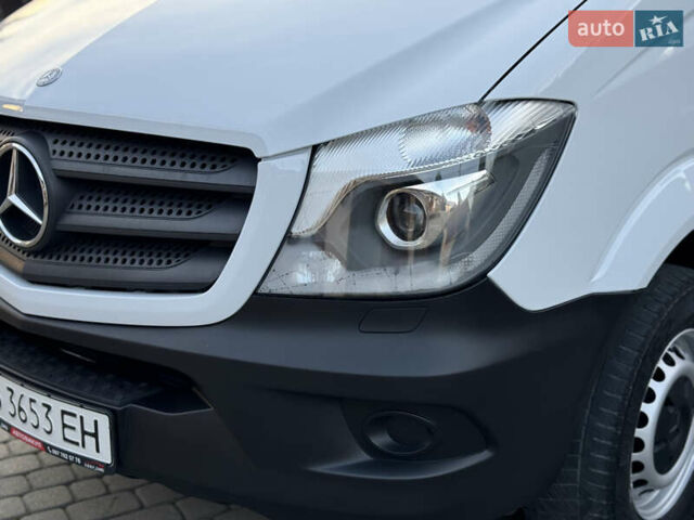 Белый Мерседес Sprinter, объемом двигателя 2.1 л и пробегом 385 тыс. км за 14999 $, фото 10 на Automoto.ua
