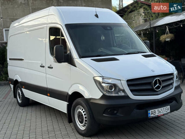 Белый Мерседес Sprinter, объемом двигателя 2.1 л и пробегом 385 тыс. км за 14999 $, фото 3 на Automoto.ua