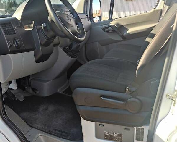 Белый Мерседес Sprinter, объемом двигателя 2.1 л и пробегом 301 тыс. км за 15999 $, фото 24 на Automoto.ua