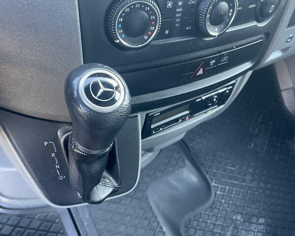 Білий Мерседес Sprinter, об'ємом двигуна 1.8 л та пробігом 600 тис. км за 16500 $, фото 18 на Automoto.ua