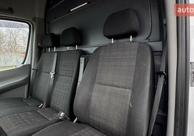 Белый Мерседес Sprinter, объемом двигателя 3 л и пробегом 440 тыс. км за 28500 $, фото 55 на Automoto.ua
