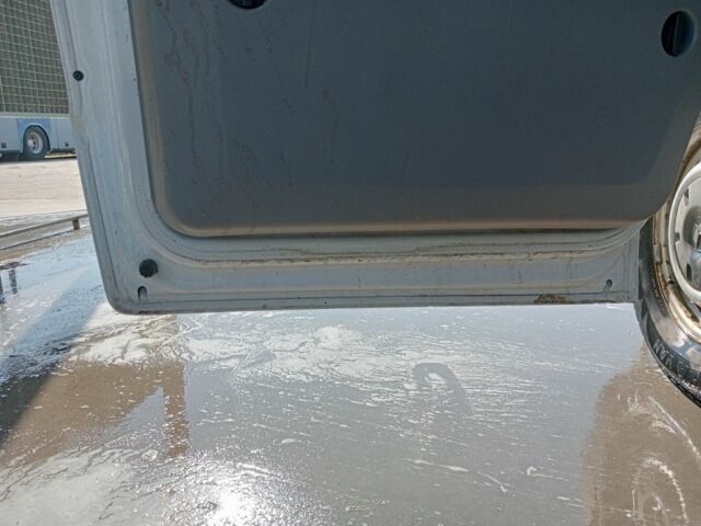 Белый Мерседес Sprinter, объемом двигателя 2.1 л и пробегом 290 тыс. км за 15400 $, фото 12 на Automoto.ua