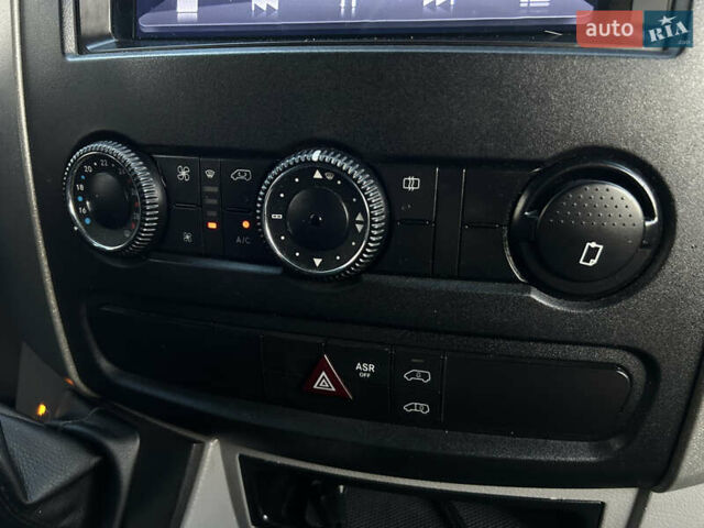 Білий Мерседес Sprinter, об'ємом двигуна 3 л та пробігом 530 тис. км за 26999 $, фото 36 на Automoto.ua