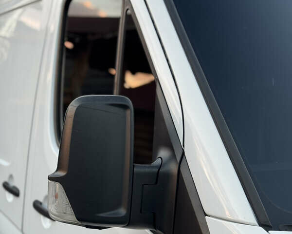 Белый Мерседес Sprinter, объемом двигателя 2.1 л и пробегом 431 тыс. км за 16499 $, фото 38 на Automoto.ua