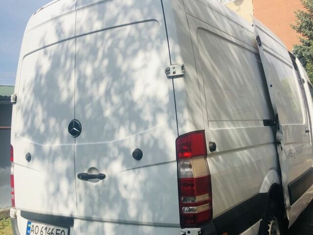 Белый Мерседес Sprinter, объемом двигателя 2.2 л и пробегом 423 тыс. км за 16358 $, фото 4 на Automoto.ua
