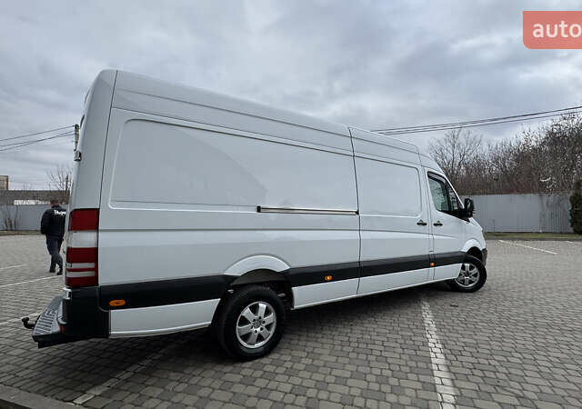 Белый Мерседес Sprinter, объемом двигателя 3 л и пробегом 440 тыс. км за 28500 $, фото 70 на Automoto.ua