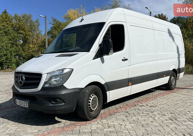 Белый Мерседес Sprinter, объемом двигателя 2.14 л и пробегом 262 тыс. км за 18000 $, фото 1 на Automoto.ua