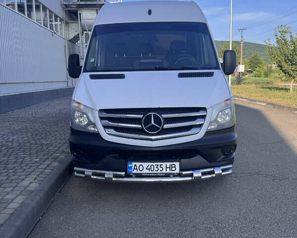 Білий Мерседес Sprinter, об'ємом двигуна 2.2 л та пробігом 329 тис. км за 15999 $, фото 2 на Automoto.ua