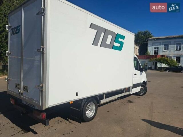 Белый Мерседес Sprinter, объемом двигателя 2.99 л и пробегом 453 тыс. км за 24300 $, фото 2 на Automoto.ua