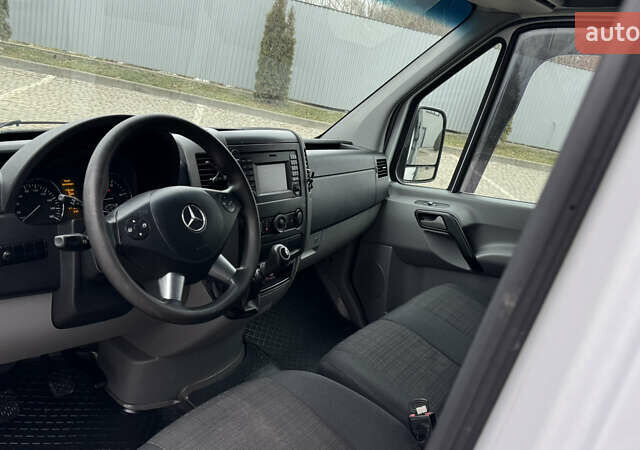 Белый Мерседес Sprinter, объемом двигателя 3 л и пробегом 440 тыс. км за 28500 $, фото 51 на Automoto.ua