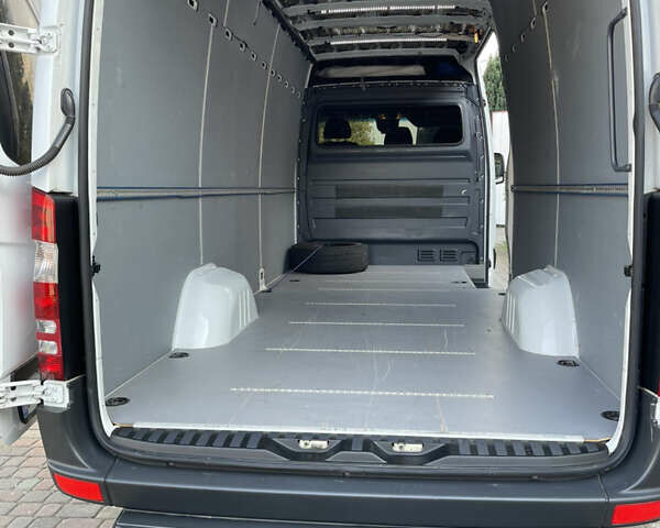 Білий Мерседес Sprinter, об'ємом двигуна 2.14 л та пробігом 173 тис. км за 23999 $, фото 20 на Automoto.ua