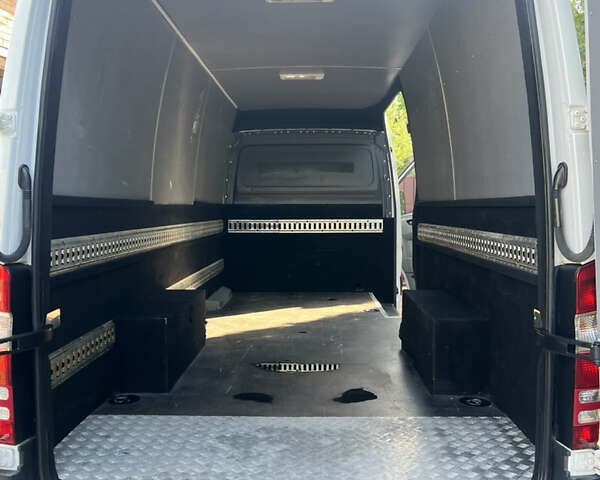 Мерседес Sprinter 2015 в Виннице на Automoto.ua Белый Мерседес Sprinter, объемом двигателя 3 л и пробегом 260 тыс. км за 27500 $, фото 10 на Automoto.ua