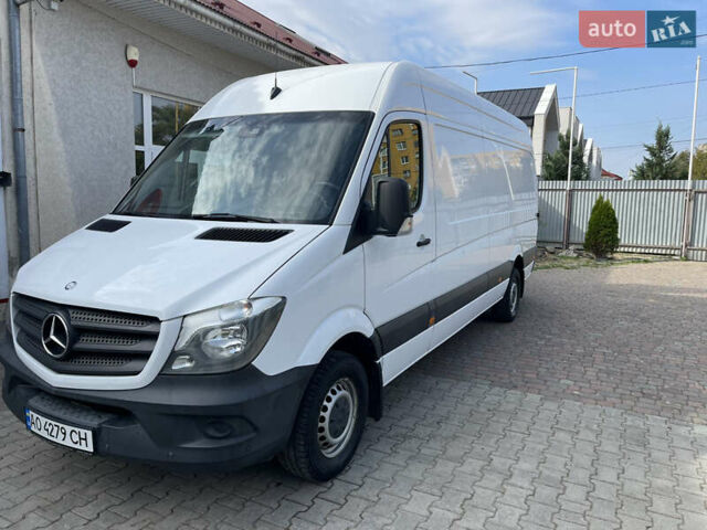 Белый Мерседес Sprinter, объемом двигателя 2.14 л и пробегом 173 тыс. км за 25000 $, фото 1 на Automoto.ua