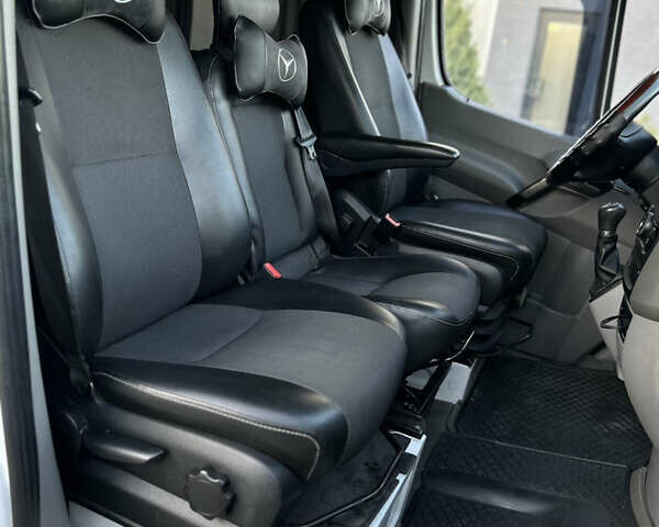Білий Мерседес Sprinter, об'ємом двигуна 3 л та пробігом 530 тис. км за 26999 $, фото 22 на Automoto.ua
