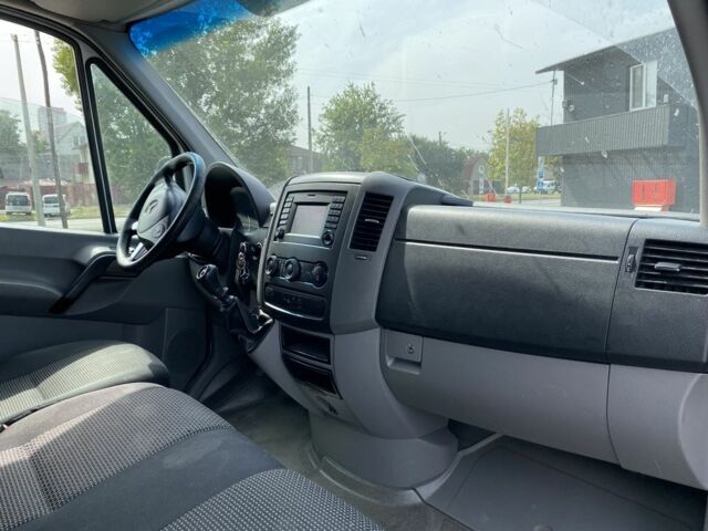 Белый Мерседес Sprinter, объемом двигателя 2.2 л и пробегом 392 тыс. км за 14441 $, фото 6 на Automoto.ua