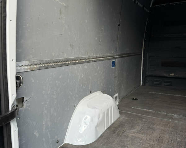 Белый Мерседес Sprinter, объемом двигателя 2.1 л и пробегом 385 тыс. км за 14999 $, фото 60 на Automoto.ua