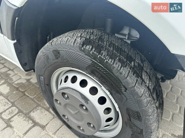 Білий Мерседес Sprinter, об'ємом двигуна 2.14 л та пробігом 400 тис. км за 23500 $, фото 13 на Automoto.ua