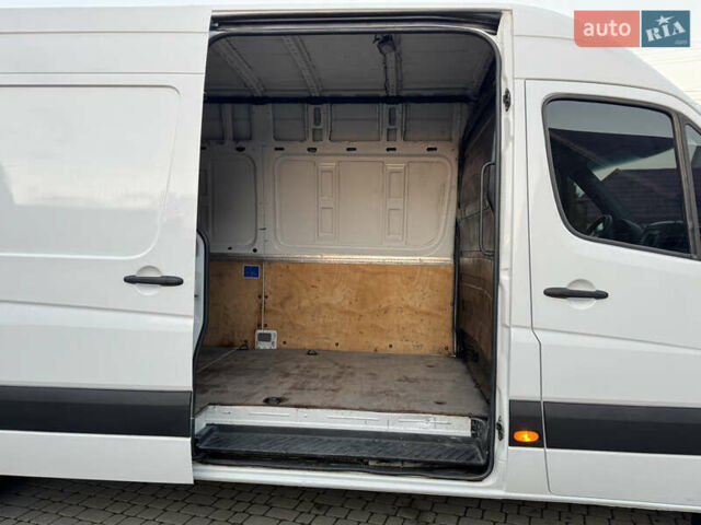 Белый Мерседес Sprinter, объемом двигателя 2.1 л и пробегом 431 тыс. км за 16499 $, фото 28 на Automoto.ua