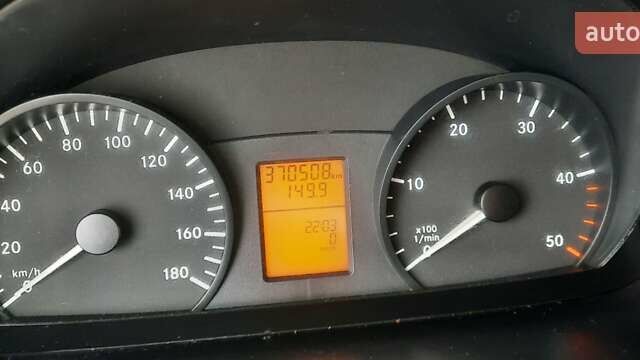 Белый Мерседес Sprinter, объемом двигателя 2.2 л и пробегом 370 тыс. км за 17000 $, фото 14 на Automoto.ua