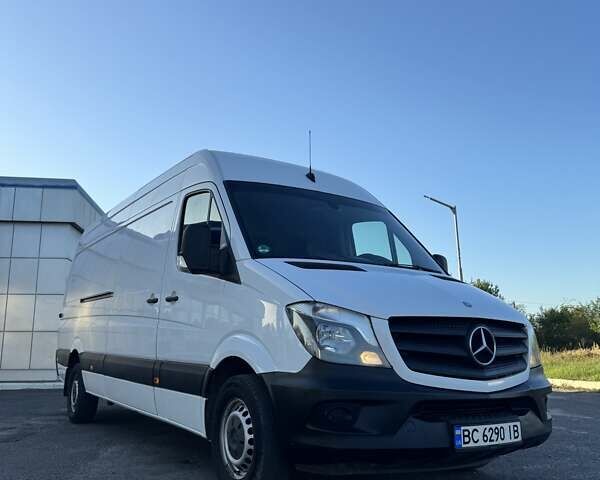 Белый Мерседес Sprinter, объемом двигателя 2.1 л и пробегом 325 тыс. км за 15999 $, фото 21 на Automoto.ua