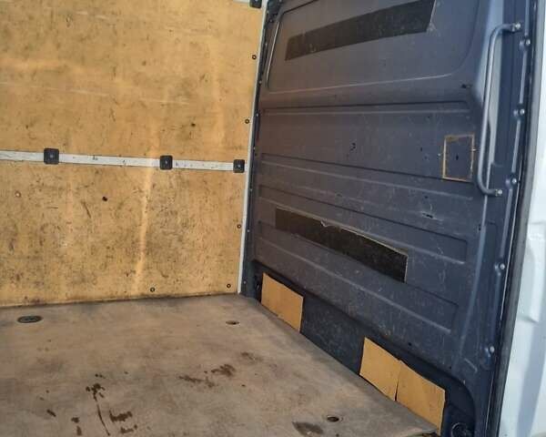 Белый Мерседес Sprinter, объемом двигателя 2.14 л и пробегом 425 тыс. км за 13400 $, фото 3 на Automoto.ua