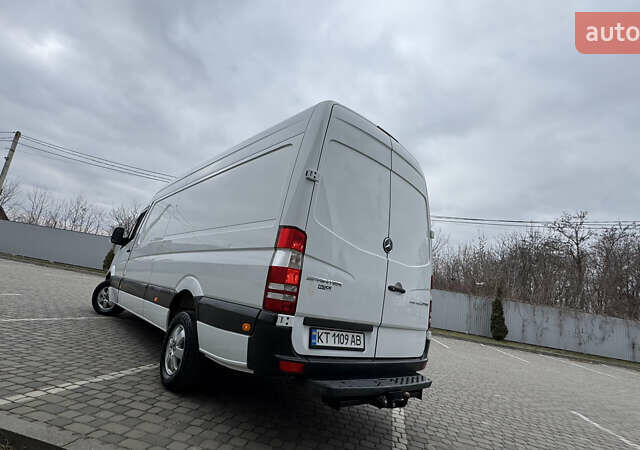 Белый Мерседес Sprinter, объемом двигателя 3 л и пробегом 440 тыс. км за 28500 $, фото 10 на Automoto.ua